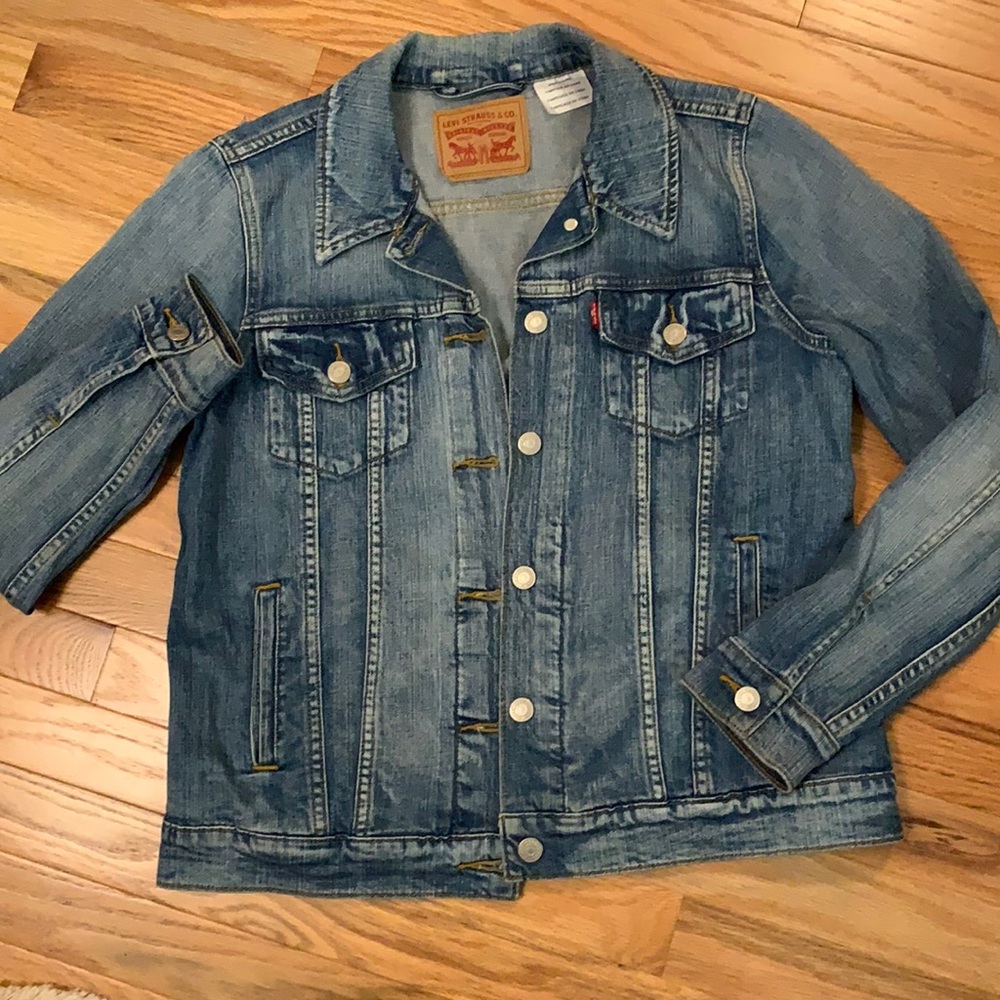 Levi’s denim trucker jacket